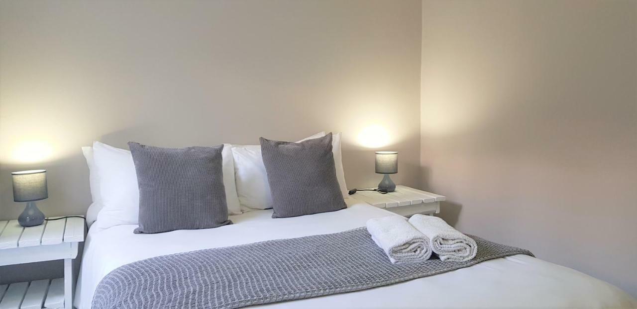 Hotel Kelzane Self-Catering Gonubie Esterno foto