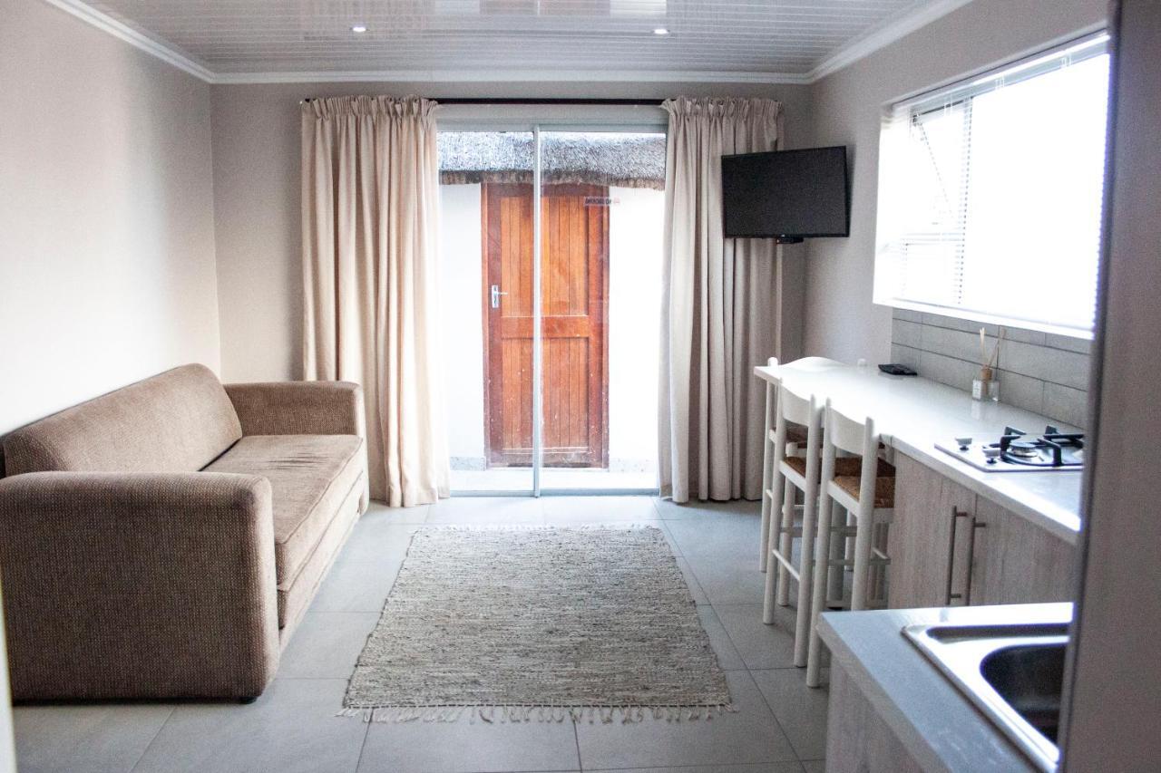 Hotel Kelzane Self-Catering Gonubie Esterno foto