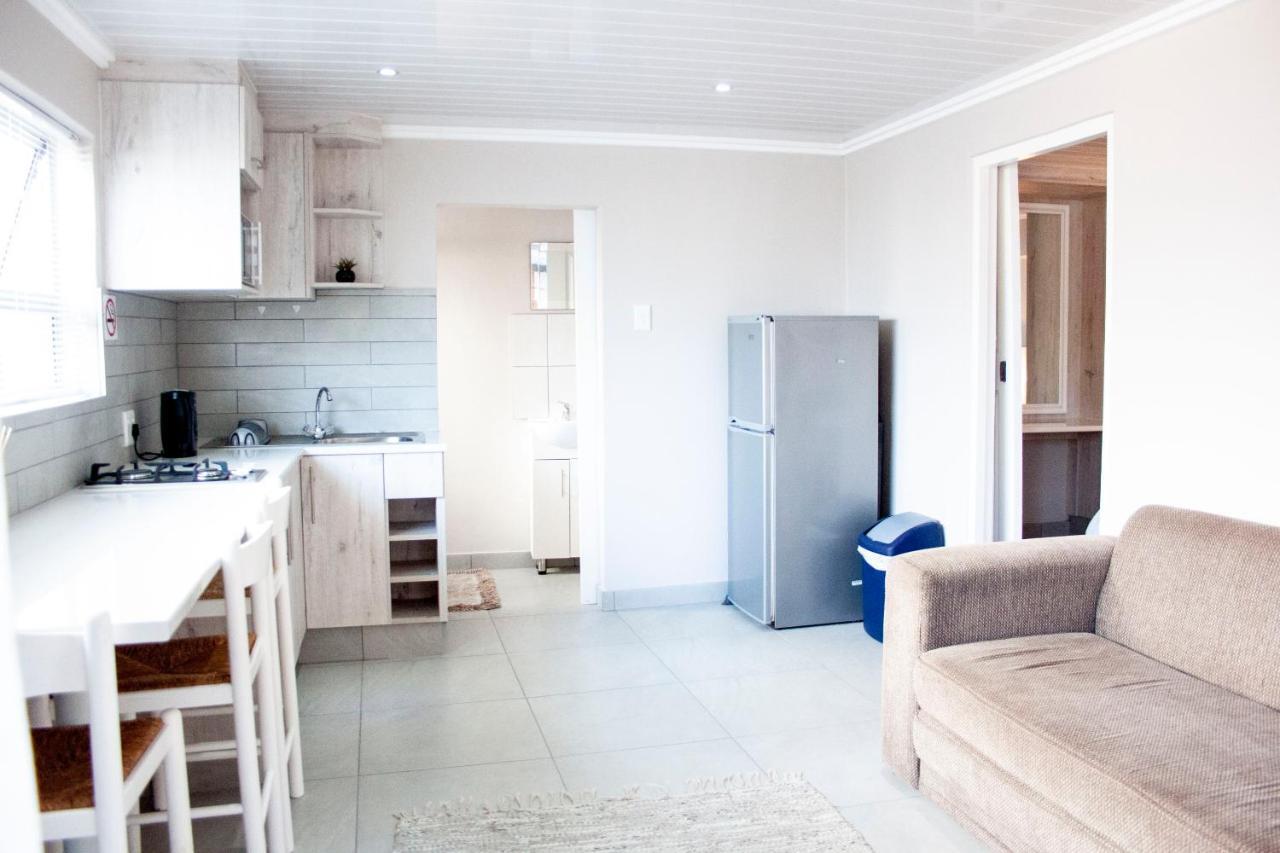 Hotel Kelzane Self-Catering Gonubie Esterno foto